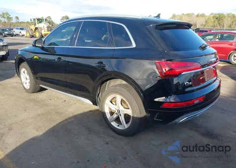 2021 Audi Q5 Premium 45 Tfsi Quattro S Tronic z USA, uszkodzony, nr VIN WA1AAAFY2M2058152